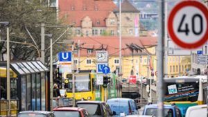 Unfall führt zu Stau im Stuttgarter Feierabendverkehr