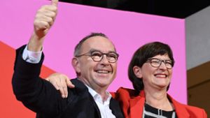 Norbert Walter-Borjans und Saskia Esken: Die neue Doppelspitze der SPD Foto: dpa/Jörg Carstensen