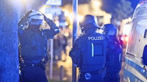 Nach Krawallen in Stuttgart zieht auch die Polizei Esslingen Konsequenzen. Foto: dpa/Simon Adomat