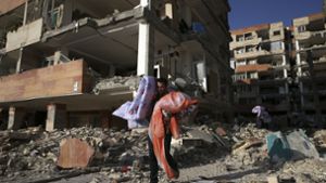Bei einem Erdbeben der Stärke 7,3 haben zahlreiche Menschen ihr Zuhause verloren. Foto: AP