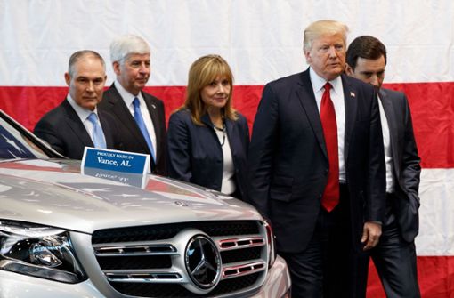 Europäische Autos sind eine Bedrohung für die nationale Sicherheit der USA - zu dieser Einschätzung ist nun nach Angaben von Kanzlerin Angela Merkel (CDU) offensichtlich das US-Handelsministerium gekommen. Foto: AP