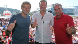 Drei Legenden des VfB Stuttgart: Jürgen Klinsmann, Guido Buchwald, Hansi Müller (v. li.) Foto: Baumann