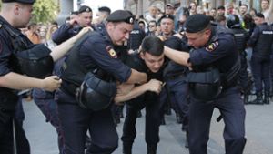 Die Polizei hatte  Moskauer Bürger und Touristen davor gewarnt, an dem Protest teilzunehmen, weil es keine Genehmigung gebe. Foto: dpa