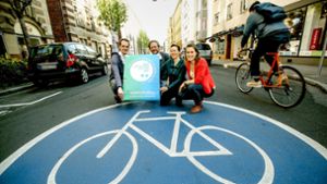 Thijs Lucas, Frank Zühlke, Bärbel Wittich und Sarah Händel (von links) haben einen Zehn-Punkte-Plan für Radfahren in Stuttgart entwickelt. Foto: Lichtgut/Leif Piechowski