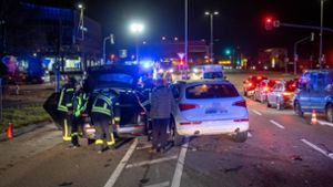 Bei dem Unfall wurde die 39-jährige Mercedes-Fahrerin verletzt. Foto: 7aktuell.de/Nils Reeh