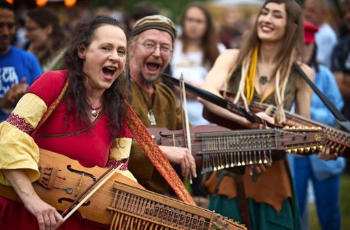 Musikanten sind in der Stadt –  beim Staufer-Spektakel auf der Brühlwiese. Foto: Gottfried Stoppel