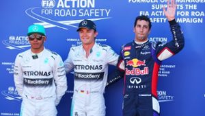 Nico Rosberg (Mitte) hat sich die Poleposition im Großen Preis von Monaco gesichert, gefolgt von Lewis Hamilton (links) und Daniel Ricciardo. Foto: Getty Images Europe