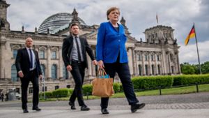 Auf die Frage nach möglichen Konsequenzen gegen Russland sagte Merkel. „Natürlich behalten wir uns immer Maßnahmen vor, auch gegen Russland.“ Foto: dpa/Michael Kappeler