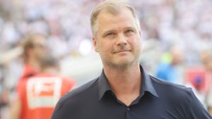 VfB-Sportdirektor Fabian Wohlgemuth hat die Leistungen von Nachwuchsspielern wie Luca Raimund genau im Blick. Foto: Baumann