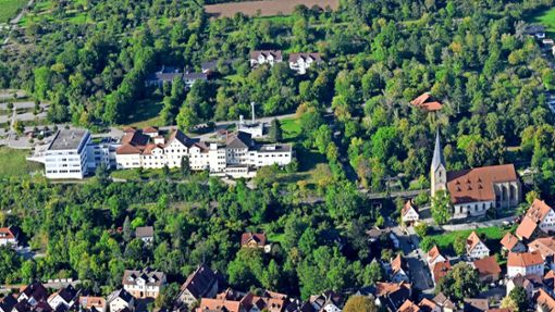 Das Krankenhaus-Gelände in Marbach soll ein völlig neues Gesicht erhalten. Foto: Werner Kuhnle