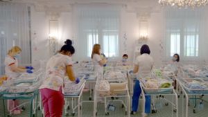 Kiew: In einem Hotel am Stadtrand warten seit Mitte März Dutzende Leihmutterbabys wegen der im Zuge der Coronavirus-Quarantäne geschlossenen Grenzen auf die Abholung durch ihre ausländischen biologischen Eltern. Foto: dpa/Andreas Stein