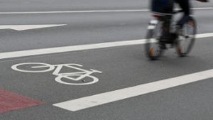 Ein elfjähriger Radfahrer ist in Baltmannsweiler  mit einem Auto kollidiert (Symbolbild). Foto:  