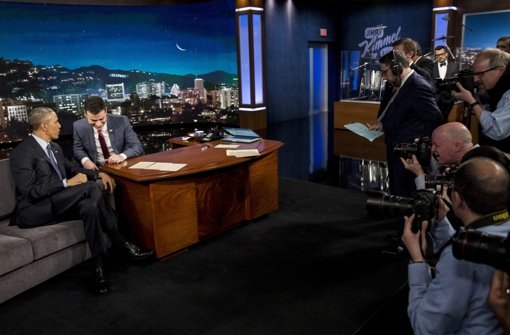 US-Präsident Barack Obama war in der Talkshow von Jimmy Kimmel zu Gast und las dort in der Kategorie Mean Tweets gemeine Nachrichten über sich selbst vor. Foto: dpa