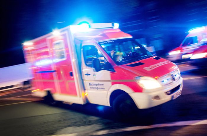 Polizei Stuttgart sucht Zeugen: Porsche erfasst Zehnjährige – Kind schwer verletzt