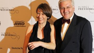 Frank-Walter Steinmeier und seine Ehefrau, die Richterin Elke Büdenbender Foto: dpa