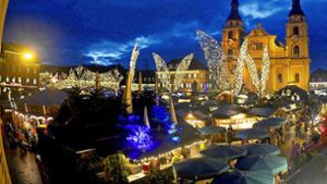 Der Ludwigsburger Weihnachtsmarkt beginnt am 22. November und hat  täglich von 11 bis 21 Uhr geöffnet. Zwei Tage vor Heiligabend ist der Budenzauber wieder vorbei. Foto: Kuhnle