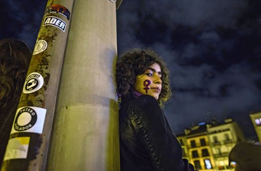 Frauenrechtlerin bei einer Demonstration in Madrid: Die Rechte sieht im Feminismus eine Bedrohung. Foto: imago//Nacho Boullosa