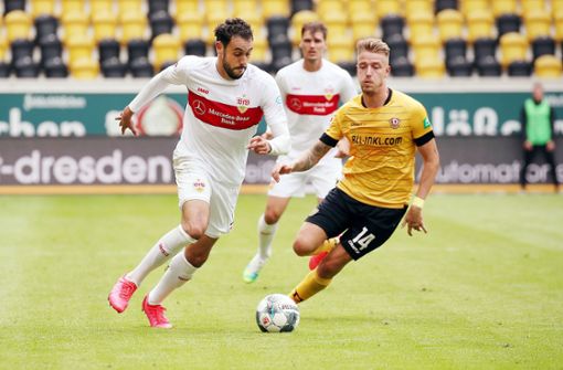 Hamadi Al Ghaddioui (li.) hat den VfB Stuttgart in Dresden auf die Siegerstraße gebracht. Bleibt er treffsicher? Foto: Baumann