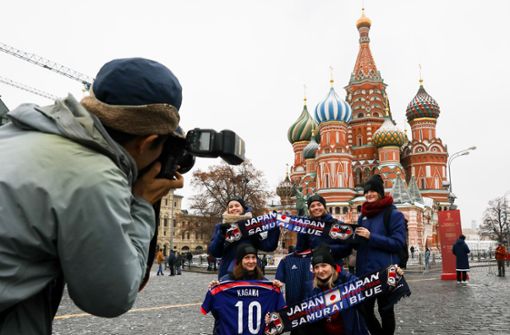Die Basilius-Kathedrale auf dem Roten Platz in Moskau ist ein beliebtes Fotomotiv. Das dürfte auch bei der Fußball-WM 2018 nicht anders sein. Foto: dpa