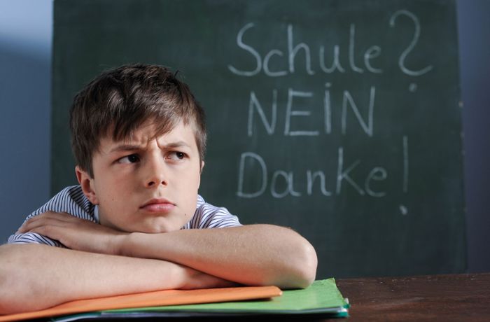 Elternratgeber-Teenager: „Hilfe, mein Sohn (15) will nicht mehr in die Schule gehen!“