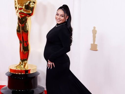 Vanessa Hudgens setzt ihren Babybauch bei den Oscars in Szene. Foto: imago/UPI Photo