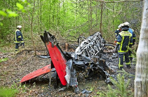 In dieser Maschine saßen zwei Menschen. Während sich der Pilot retten konnte, fand Klaus Lenhart den Tod. Foto: Oskar Eyb