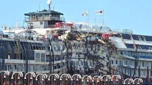 Das Unglück der Costa Concordia bescheinigt einigen Deutschen nun viel Geld.  Foto: dpa