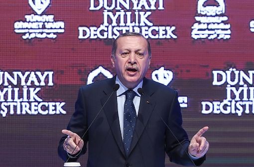 Der türkische Präsident Recep Tayyip Erdogan hat den Niederlanden erneut gedroht. Foto: AFP