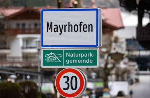 Schulen und Handel bis auf Lebensmittelgeschäfte, Drogerien und Apotheken in Mayrhofen bleiben bis Mittwoch geschlossen (Archivbild). Foto: imago images/Eibner-Pressefoto/EXPA/Groder