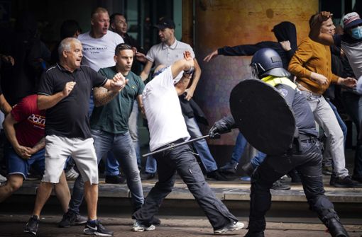 In Den Haag kam es zu Auseinandersetzungen zwischen Demonstranten und der Polizei. Foto: dpa/Robin Van Lonkhuijsen