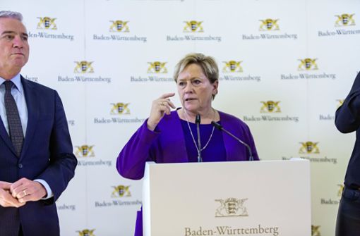 Kultusministerin Susanne Eisenmann rechnet mit langfristigen Folgen für die Schulen. Foto: imago images/Arnulf Hettrich