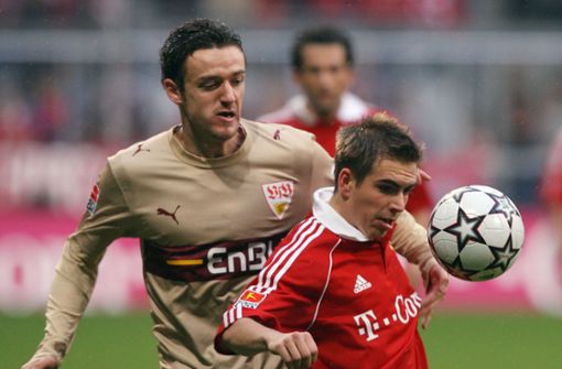 Bundesliga anno 2006: Christian Gentner im Duell mit Philipp Lahm. Foto: Baumann