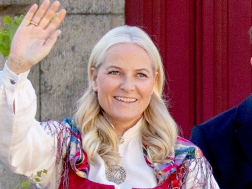 Anfangs waren viele Norweger nicht begeistert, dass die Frau mit wilder Vergangenheit die Frau des künftigen Königs wird. Doch schnell konnte Mette-Marit ihre Skeptiker überzeugen. Foto: imago/PPE