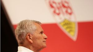 Der frühere Präsident Wolfgang Dietrich schaut sorgenvoll auf die Führungsspitze des VfB Stuttgart. Foto: Baumann