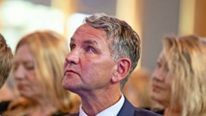 Politiker wie Björn Höcke sind dafür verantwortlich, dass der Verfassungsschutz die AfD beobachtet. Foto: dpa/Silas Stein