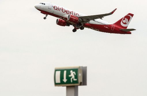 Air Berlin verhandelt seit Wochen über eine Übernahme der zahlungsunfährigen Fluglinie. (Symbolfoto) Foto: dpa