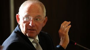Wolfgang Schäuble will die Bürger finanziell entlasten. Foto: dpa