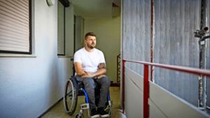 Alexander Vakar will eine Umschulung machen und  arbeiten. Doch erst  braucht er einen barrierefreien Zugang zu seinem Zuhause. Foto: Gottfried Stoppel