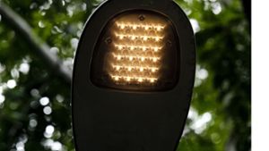 Für stromsparende LED-Straßenlampen fehlt in Geislingen das Geld. Foto: Horst Rudel