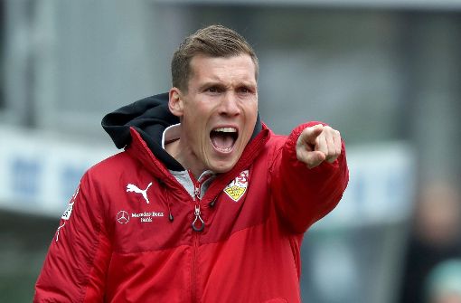 Gibt die Marschrichtung fürs Derby vor: VfB-Coach Hannes Wolf. Welche Spieler er in den Kader berufen hat, sehen Sie in unserer Bildergalerie. Foto: dpa