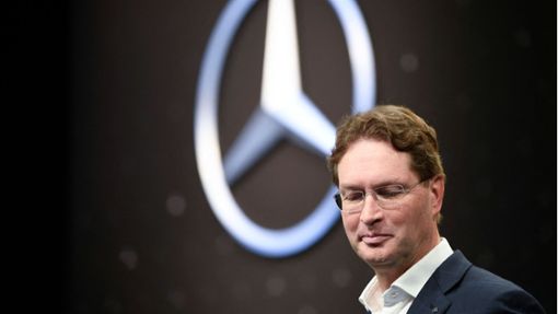 Die neue Strategie von Mercedes-Chef Ola Källenius trägt den Namen  „taktische Flexibilität“ Foto: AFP/Thomas Kienzle