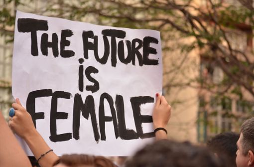 Weibliche Beschäftigte fordern verstärkt eine Gleichberechtigung mit den Männern ein – ob  beim Frauentag oder am Equal Pay Day. Foto: Gabriel
