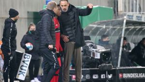 In Fürth hat VfB-Trainer Pellegrino Matarazzo drei Teenager eingewechselt, darunter Alexis Tibidi Foto: Baumann