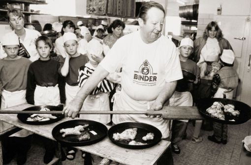 Heinz Binder, der Vater von Wolfgang und Eberhard Binder beim Tag der offenen Tür 1995 im Rahmen des 100-jährigen Jubiläums des Betriebs. Foto: Pieter van Munster