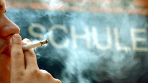 Rund jeder vierte Deutsche über 18 ist laut dem Bundesgesundheitsministerium Raucher. Foto: dpa/Holger Hollemann