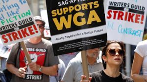 Streikende Mitglieder der SAG-AFTRA und der WGA in New York. Foto: imago images/UPI Photo