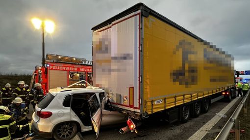 Der Unfall ereignete sich auf der A8 bei Neuhausen. Foto: 7aktuell.de/Alexander Hald/7aktuell.de | Alexander Hald