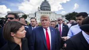 Donald Trump vor dem Capitol in Washington Foto: dpa