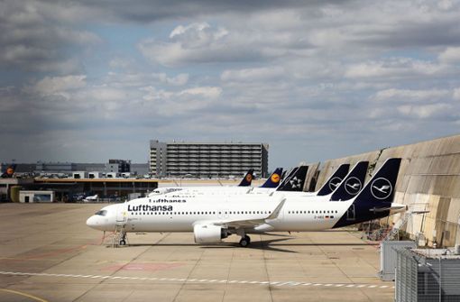 Nach dem Bodenpersonal könnten nun bald die Piloten bei der Lufthansa streiken. Foto: AFP/DANIEL ROLAND