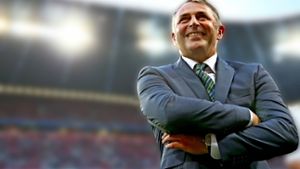 Klaus Allofs, Manager beim VfL Wolfsburg: Die Wölfe beißen wieder Foto: Bongarts